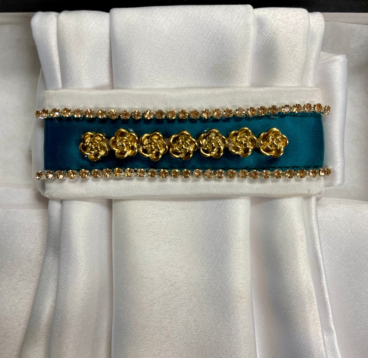 Unique stock ties Green Satin