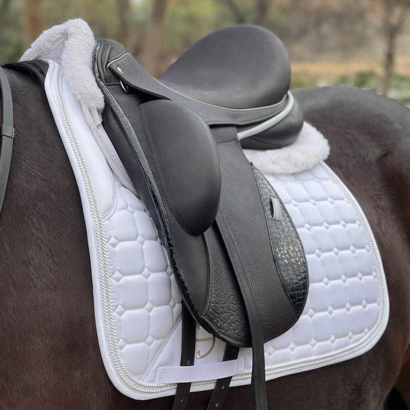 Halter Ego Satin Classic Dressage saddle pad