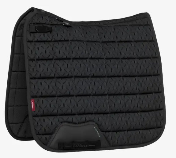 Sq 3D Mesh Self-Cool Dressage Square Saddle Pad