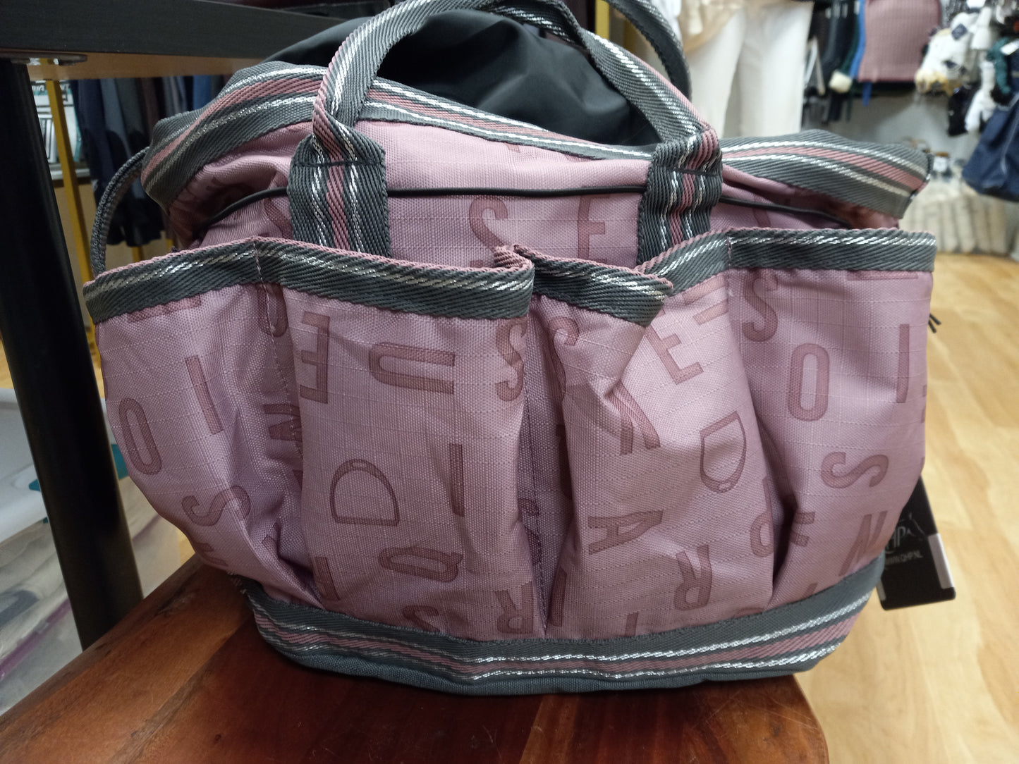 QHP Grooming Bag