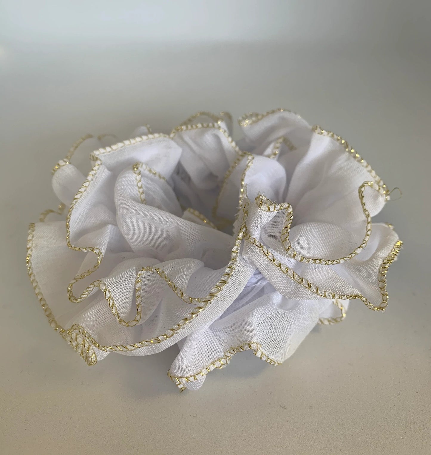 Zafina Deluxe Ruffled Scrunchie