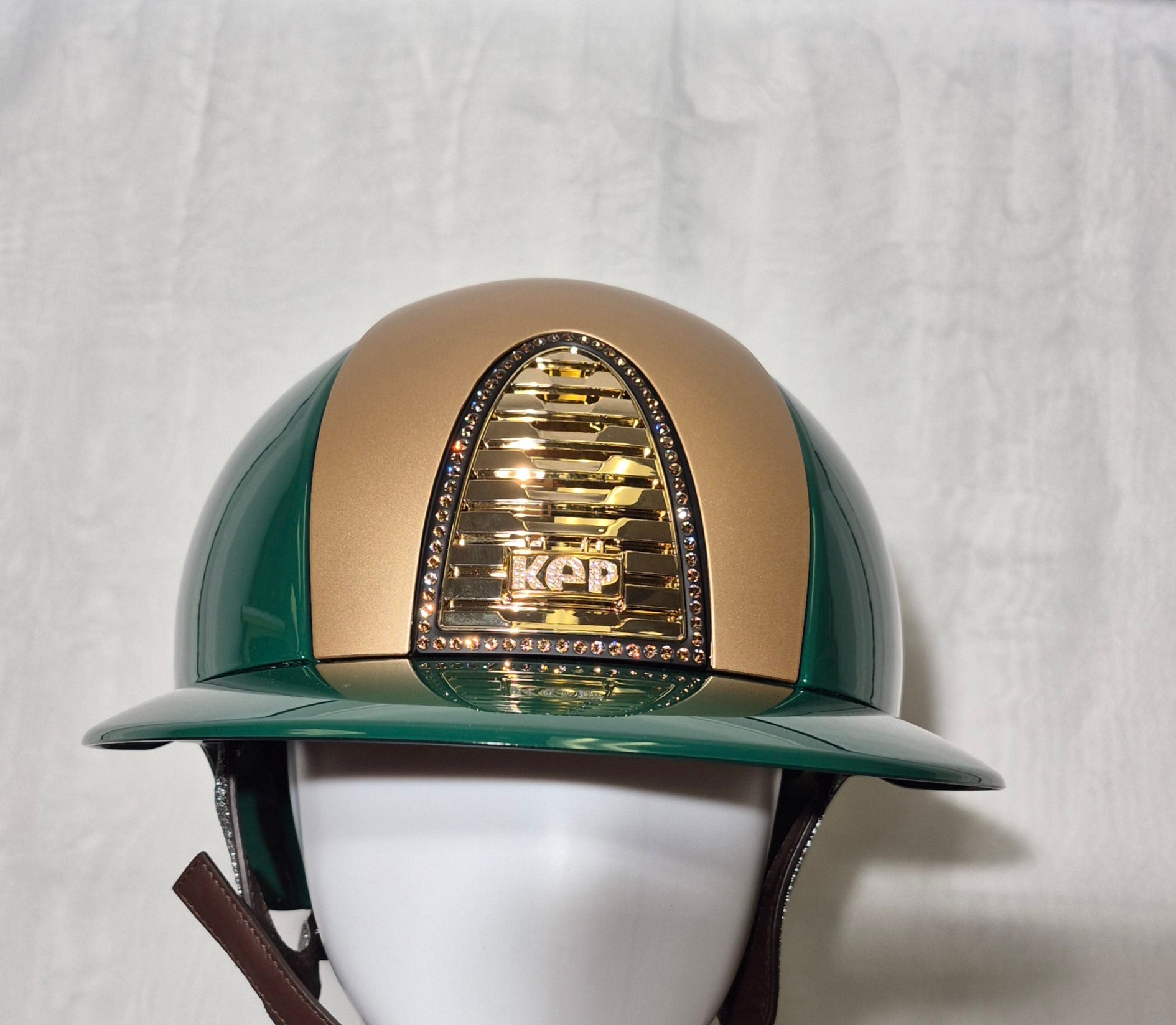 KEP 2.0 Polish Jaguar ,front textile Golden Sand+ visor polo dark green