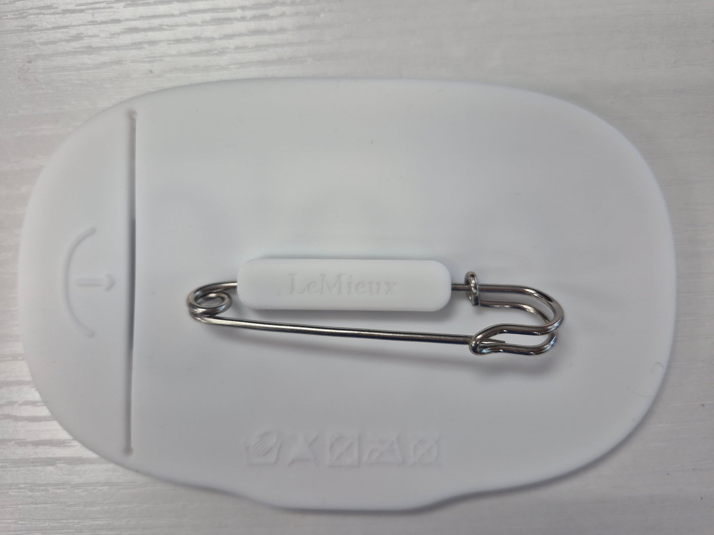LeMieux Saddle Number Holder