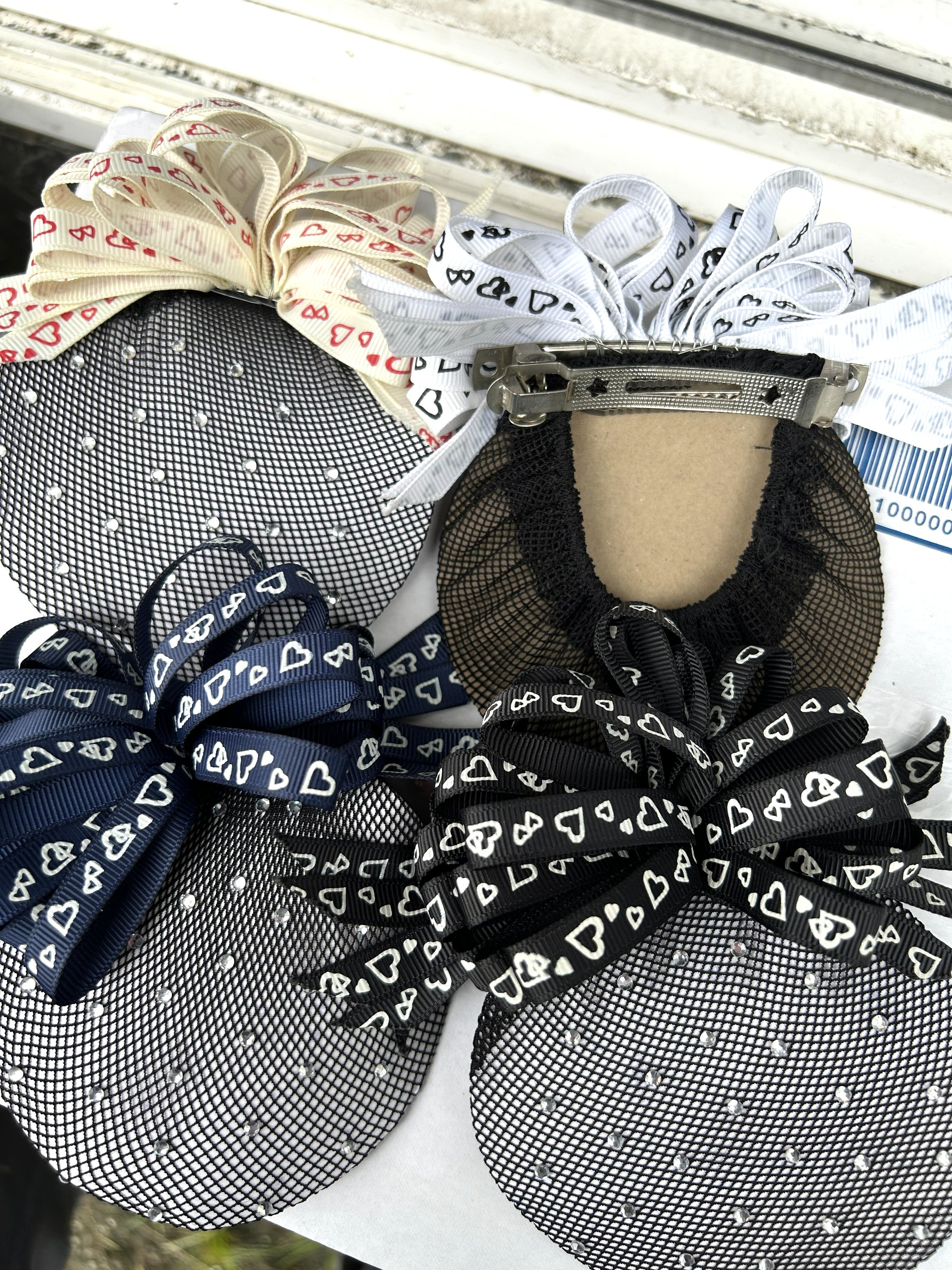 LG Childs Competition Clip on Hair Bow and net