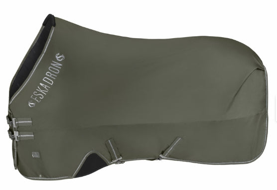 Eskadron WATERPROOF LIGHT Turnout Rug Lg